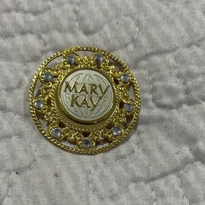 Mary Kay Gold and Silver Circle Brooch